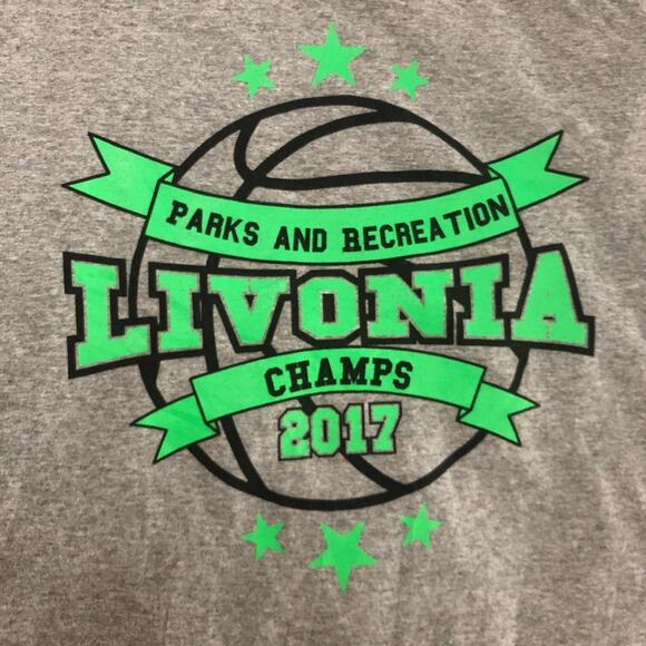 Mens Grey Livonia Parks and Rec Basketball Graphic Tee - Picture 3 of 4